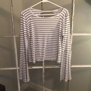 Long flared sleeved shirt